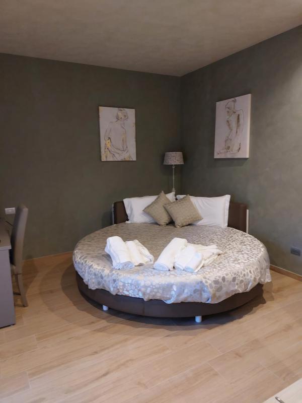 Notti O' Tunn Luxury Rooms In Centro Geraci Siculo Ngoại thất bức ảnh