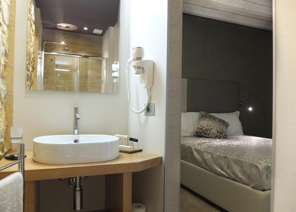 Notti O' Tunn Luxury Rooms In Centro Geraci Siculo Ngoại thất bức ảnh